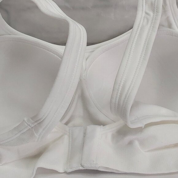 'UNDEROUTFIT' COMFORT SHAPING WIRELESS BRA - Picture 9 of 16
